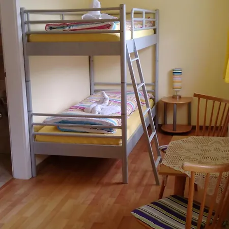 Vendégház Gasthof Dorfwirt Hermagor-Pressegger See